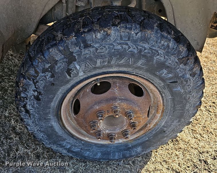 image for item DR5902 2001 Dodge Ram 3500 Laramie SLT  bale bed pickup truck