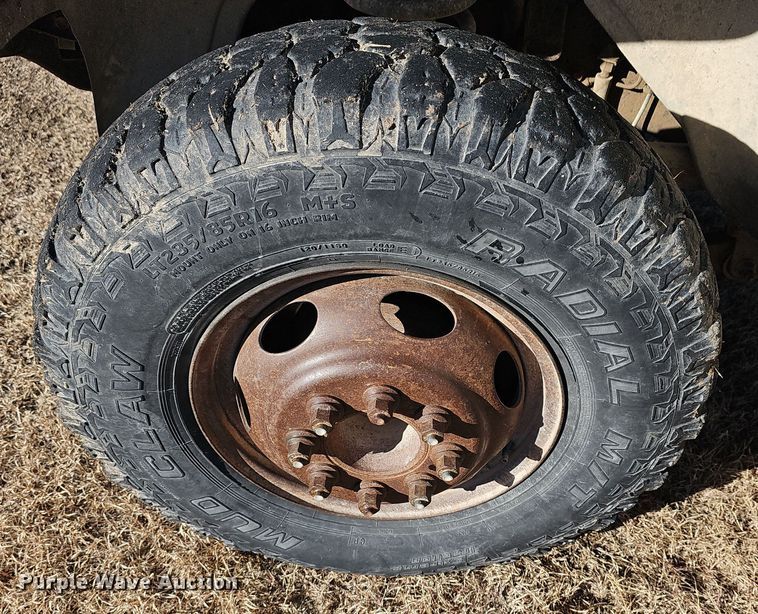 image for item DR5902 2001 Dodge Ram 3500 Laramie SLT  bale bed pickup truck