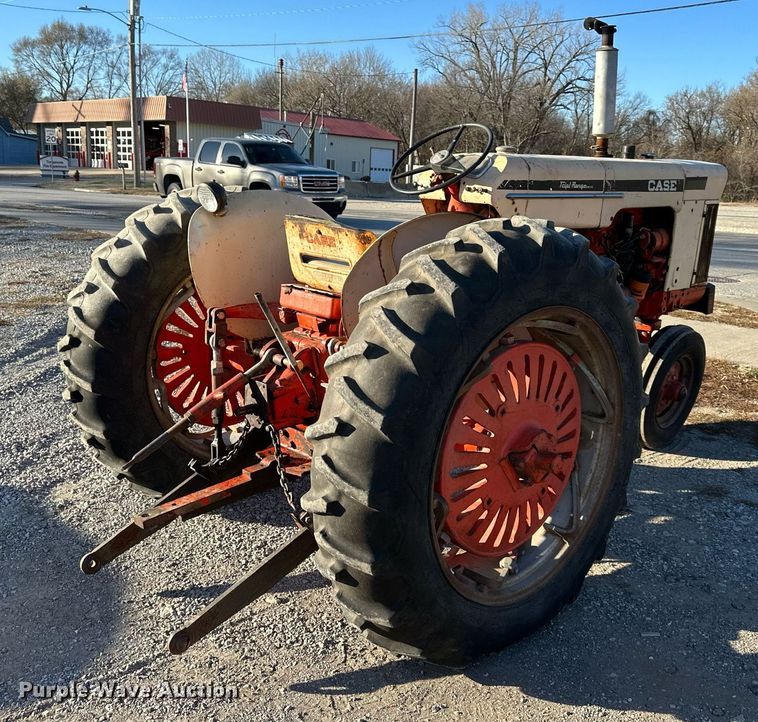 image for item DW2942 Case  tractor