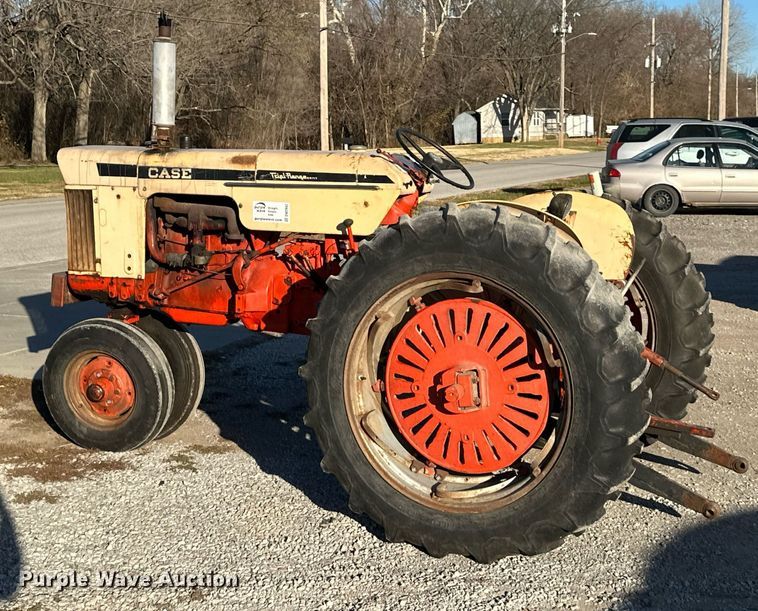 image for item DW2942 Case  tractor