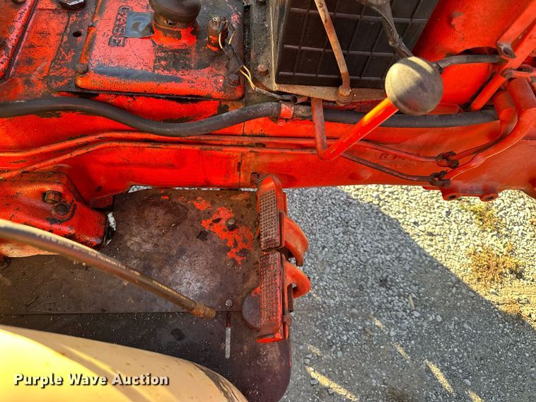 image for item DW2942 Case  tractor