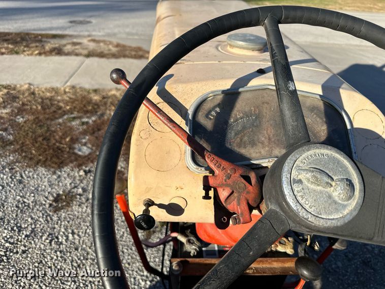 image for item DW2942 Case  tractor