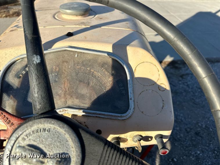 image for item DW2942 Case  tractor