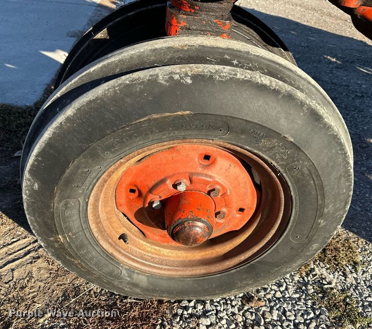 image for item DW2942 Case  tractor