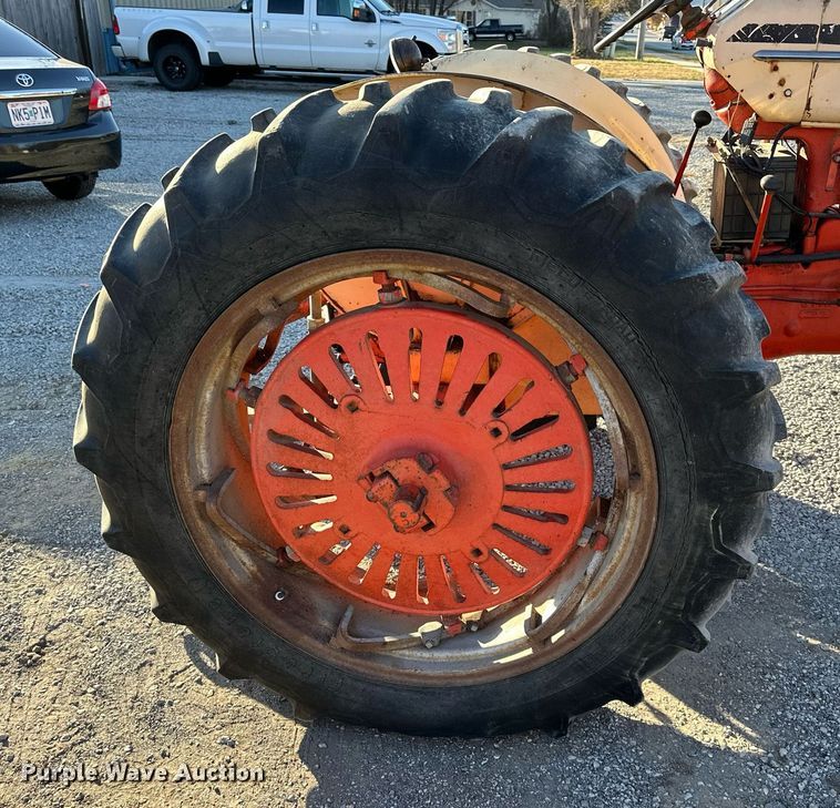 image for item DW2942 Case  tractor