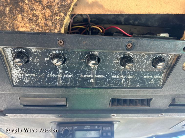 image for item EK9792 1976 John Deere 4430  tractor