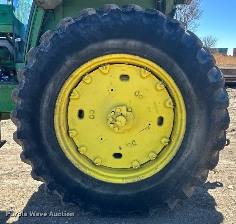 image for item EK9792 1976 John Deere 4430  tractor