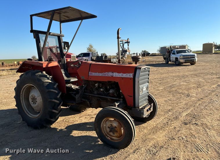image for item GG9860 1990 Massey Ferguson 231  tractor
