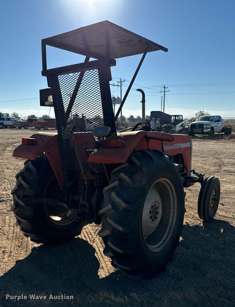 image for item GG9860 1990 Massey Ferguson 231  tractor