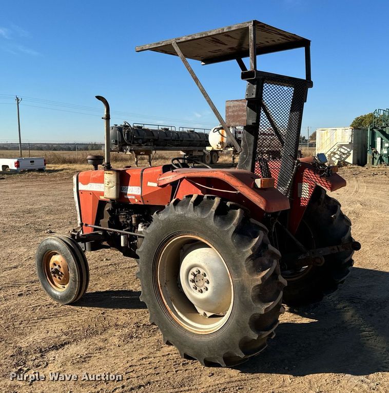 image for item GG9860 1990 Massey Ferguson 231  tractor