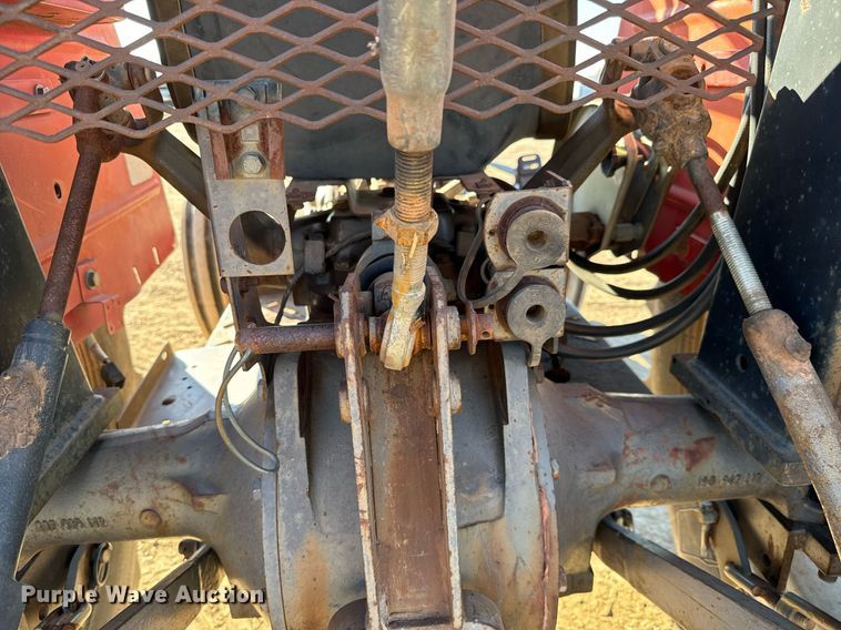 image for item GG9860 1990 Massey Ferguson 231  tractor