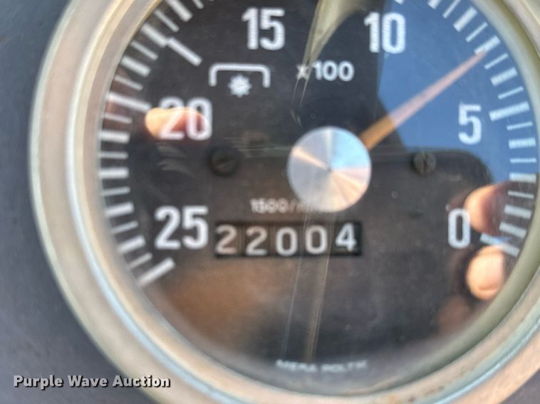 image for item GG9860 1990 Massey Ferguson 231  tractor