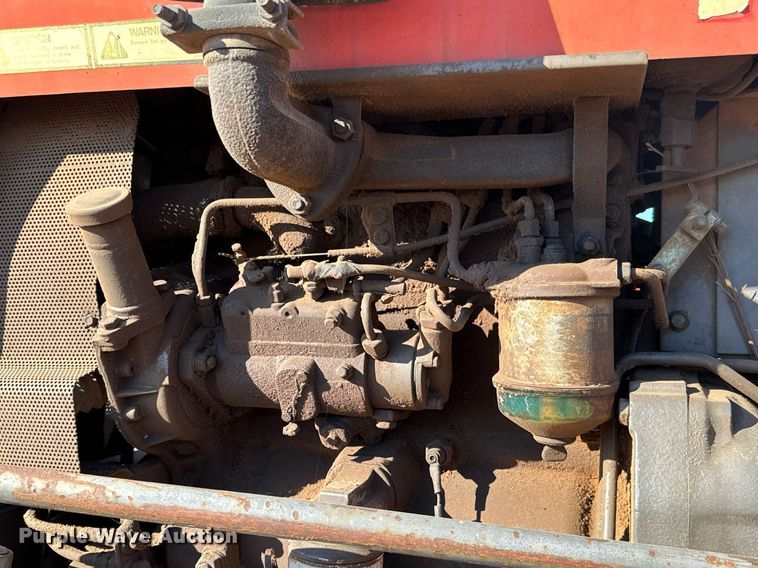 image for item GG9860 1990 Massey Ferguson 231  tractor