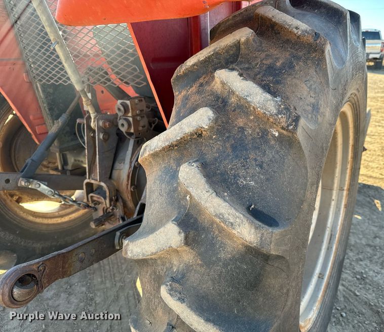 image for item GG9860 1990 Massey Ferguson 231  tractor