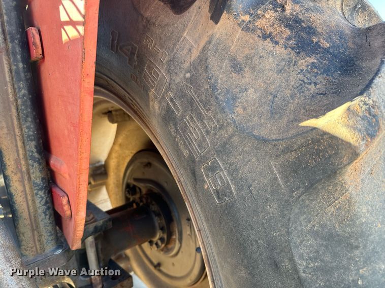 image for item GG9860 1990 Massey Ferguson 231  tractor