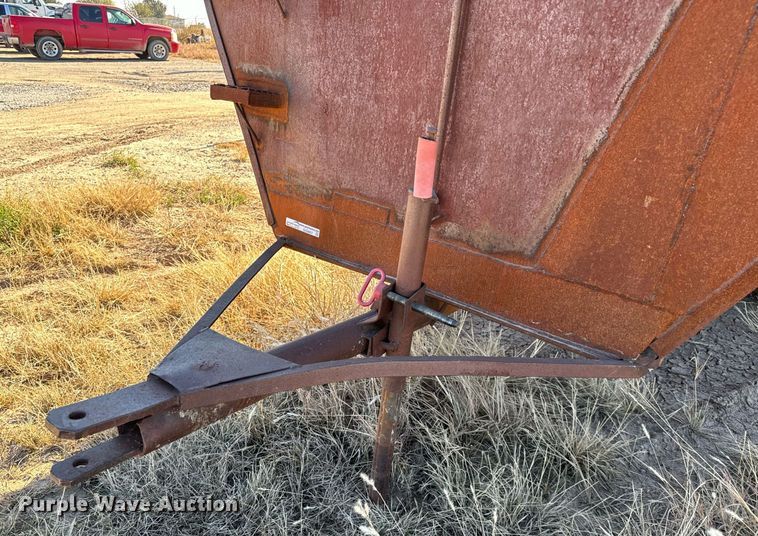 image for item GG9867 Shop built  creep feeder