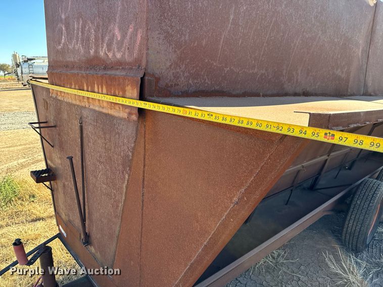 image for item GG9867 Shop built  creep feeder