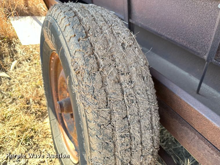 image for item GG9867 Shop built  creep feeder