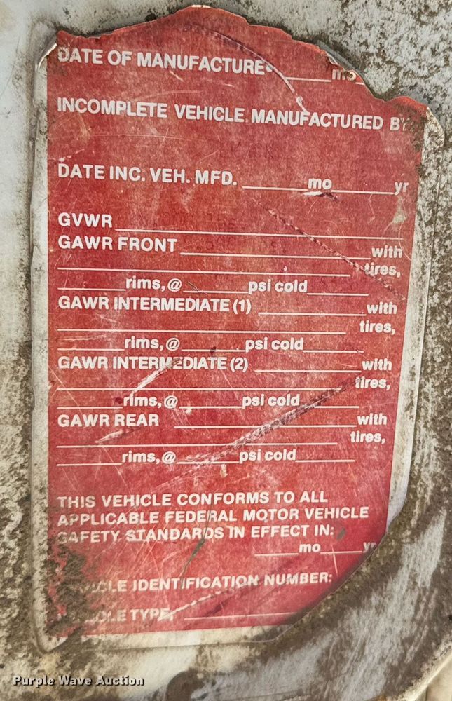 image for item GG9879 1983 Mack  grain truck