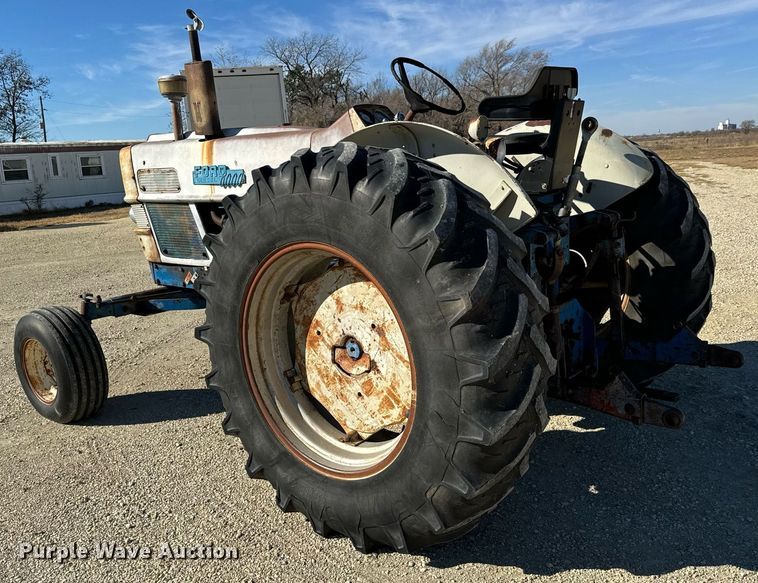 image for item GG9880 Ford 6000  tractor