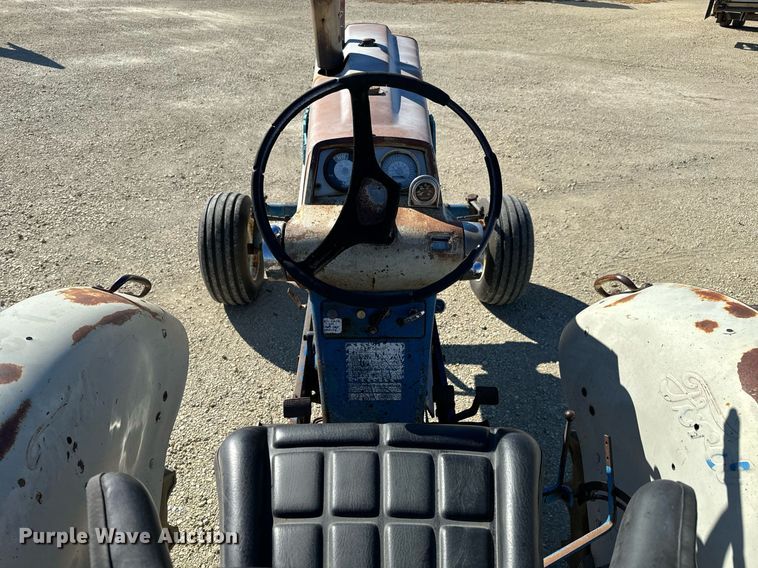image for item GG9880 Ford 6000  tractor