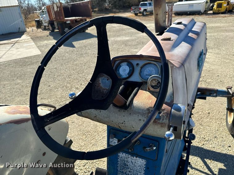 image for item GG9880 Ford 6000  tractor