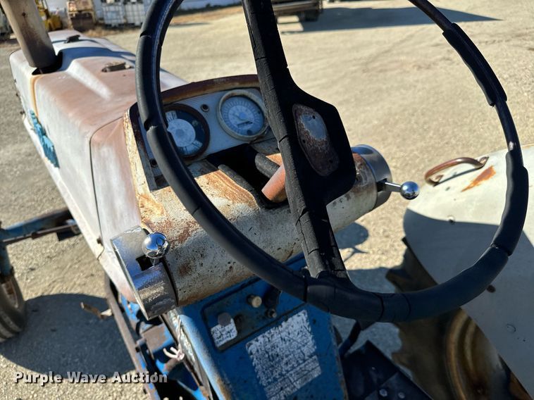 image for item GG9880 Ford 6000  tractor