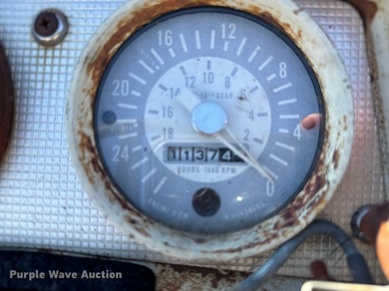 image for item GG9880 Ford 6000  tractor