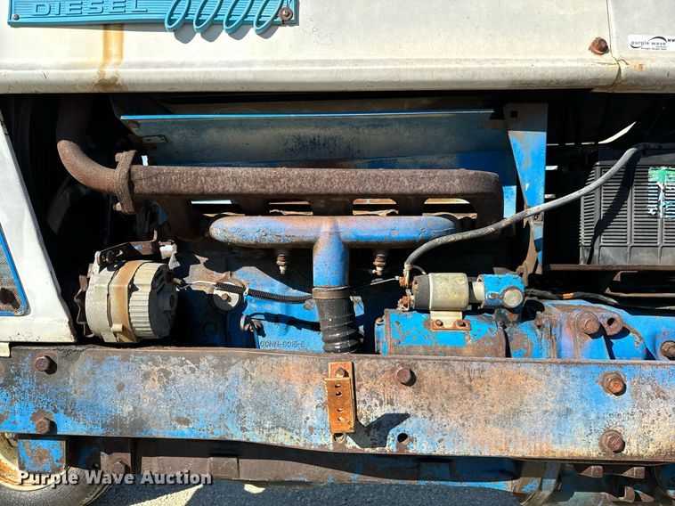 image for item GG9880 Ford 6000  tractor