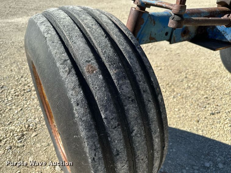 image for item GG9880 Ford 6000  tractor