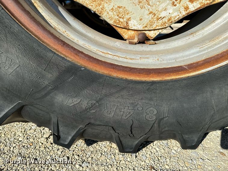 image for item GG9880 Ford 6000  tractor