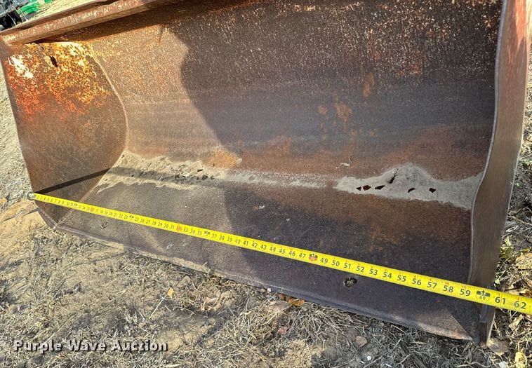 image for item GG9881 Ford 5000  tractor