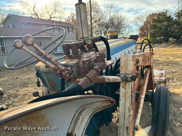 image for item GG9881 Ford 5000  tractor