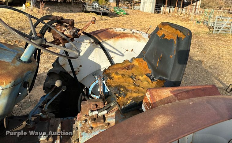 image for item GG9881 Ford 5000  tractor