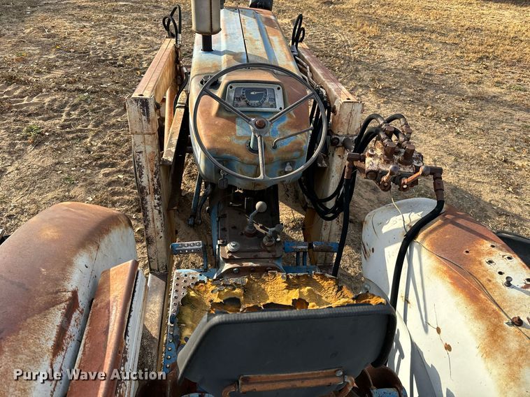 image for item GG9881 Ford 5000  tractor