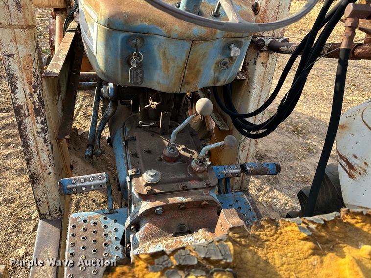image for item GG9881 Ford 5000  tractor