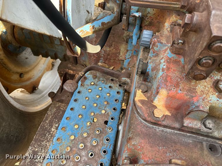 image for item GG9881 Ford 5000  tractor