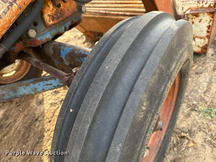 image for item GG9881 Ford 5000  tractor