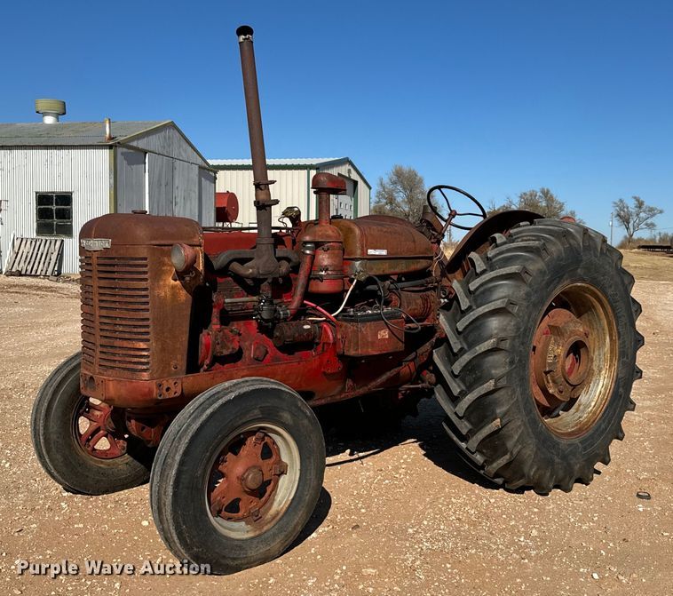 image for item GG9915 1951 McCormick-Deering W9  tractor