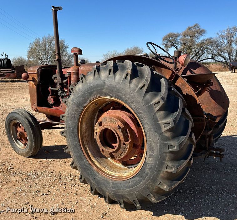 image for item GG9915 1951 McCormick-Deering W9  tractor
