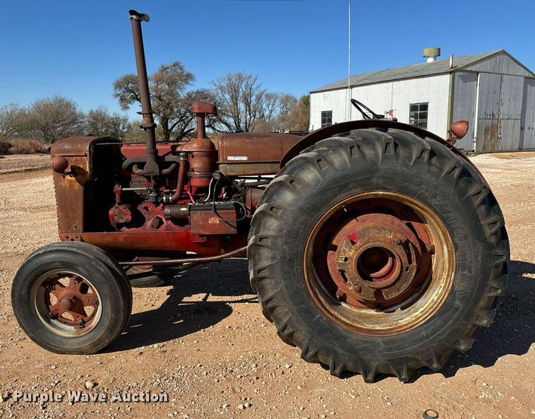 image for item GG9915 1951 McCormick-Deering W9  tractor
