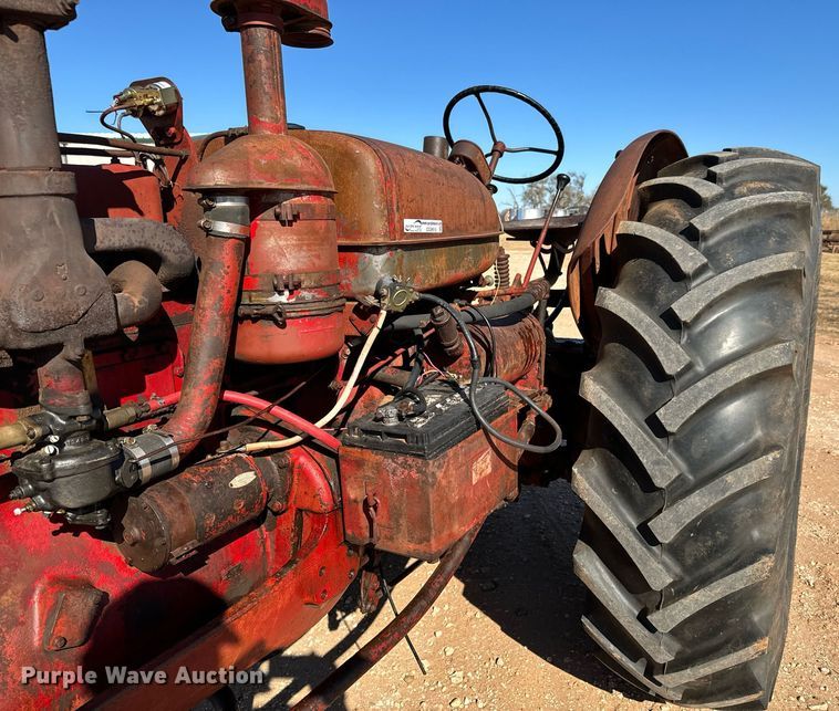 image for item GG9915 1951 McCormick-Deering W9  tractor