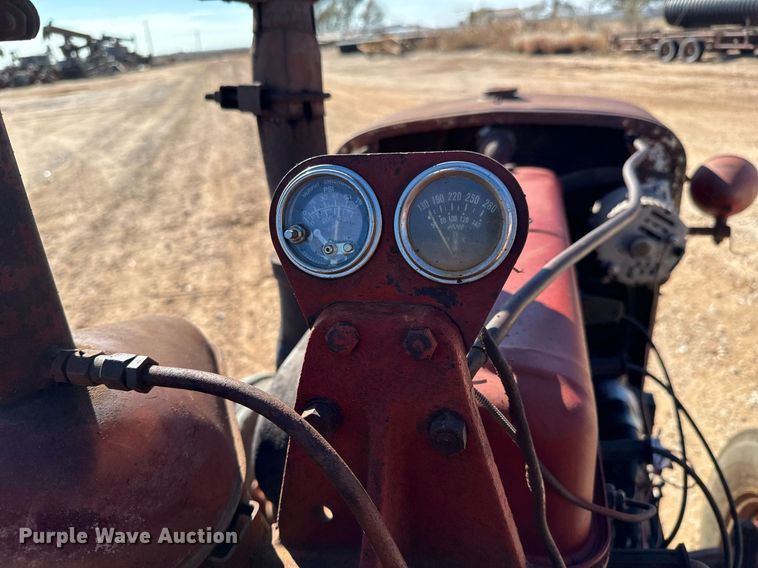 image for item GG9915 1951 McCormick-Deering W9  tractor