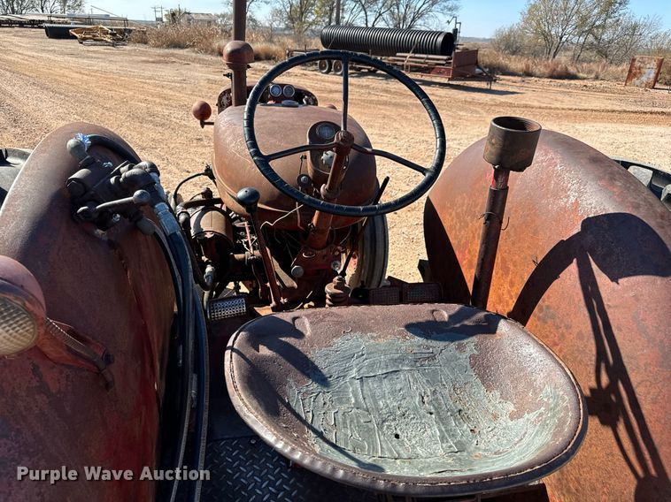 image for item GG9915 1951 McCormick-Deering W9  tractor