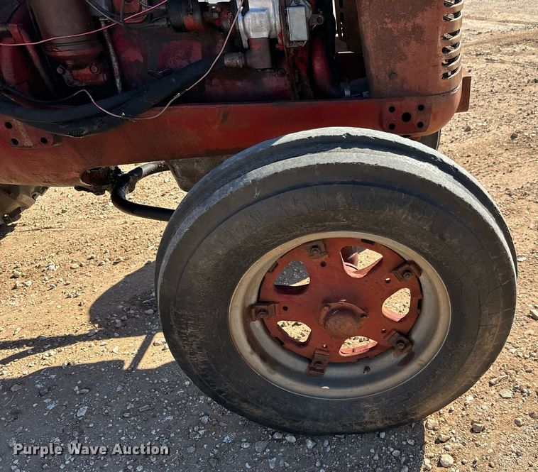 image for item GG9915 1951 McCormick-Deering W9  tractor