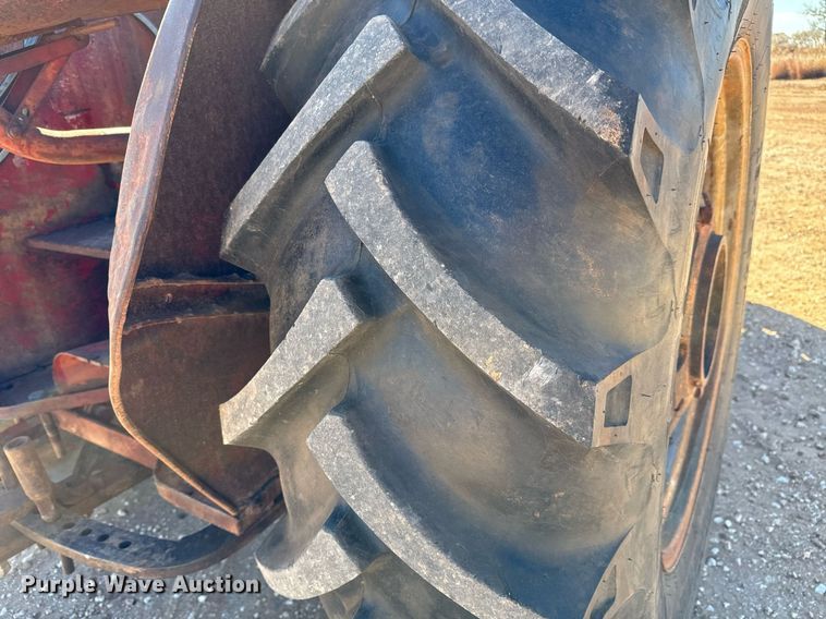 image for item GG9915 1951 McCormick-Deering W9  tractor