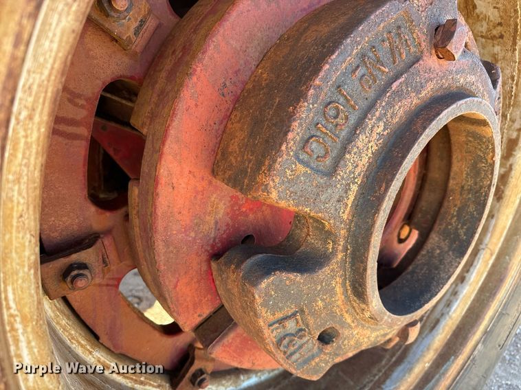 image for item GG9915 1951 McCormick-Deering W9  tractor