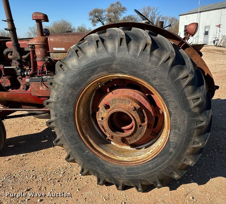 image for item GG9915 1951 McCormick-Deering W9  tractor