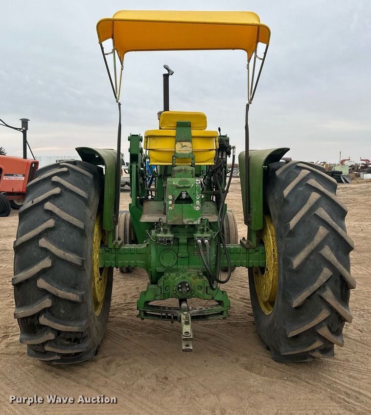 image for item IU9158 1962 John Deere 4010  tractor