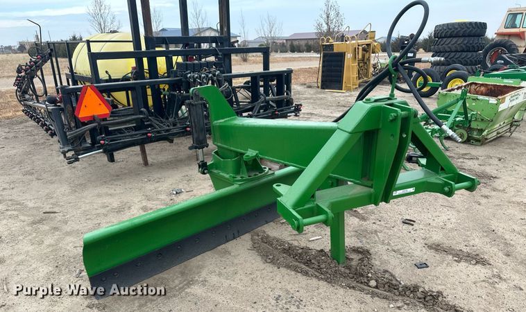 image for item IU9159 John Deere  blade